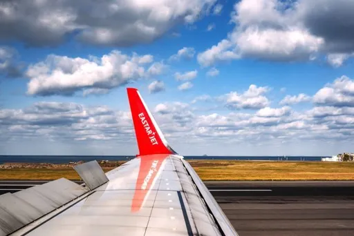 乘客心好累!廉航起飛前發現異常 整備近7小時出發又故障折返