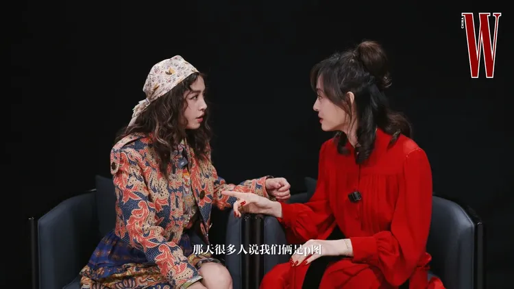 蔡依林（左）和孫儷對談笑料不斷。翻攝W中文版微博