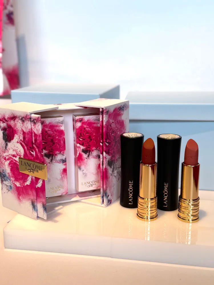 蘭蔻絕對完美唇膏兩入禮盒巴黎玫瑰限定版，2800元。張家玲攝