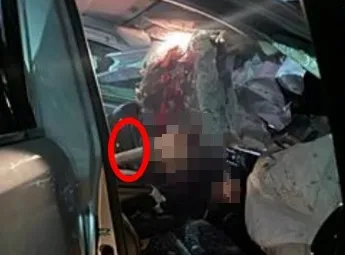 石男今天清晨駕車自撞，竟被鋼管穿喉當場死亡。民眾提供