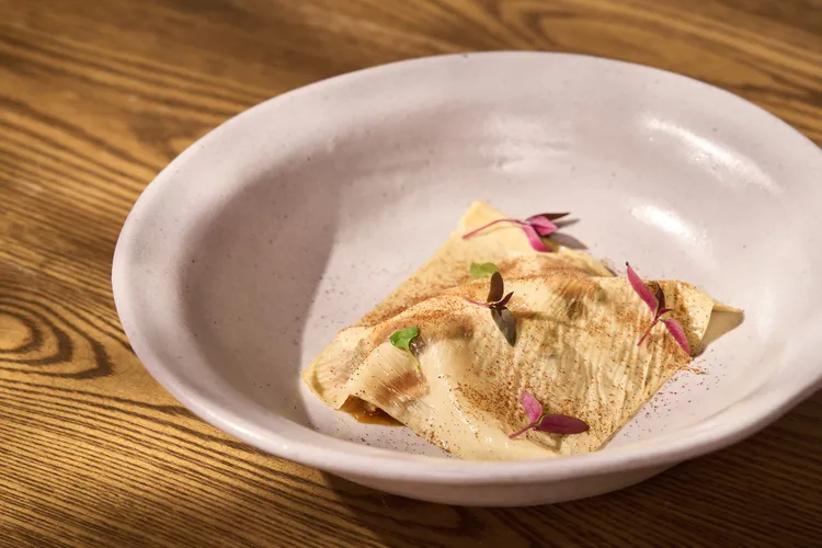 鮑魚 蠔 酸白菜。業者提供