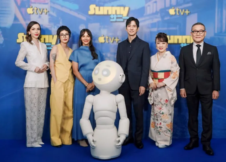 國村隼（右起）、翁倩玉以及西島秀樹攜手演出新戲《桑妮：AI管家》。圖／大大娛樂提供