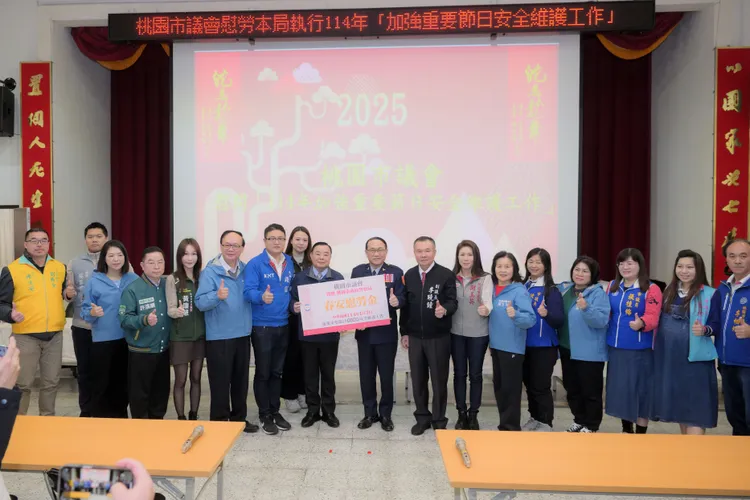 邱奕勝至市警局慰勞。桃園市議會提供