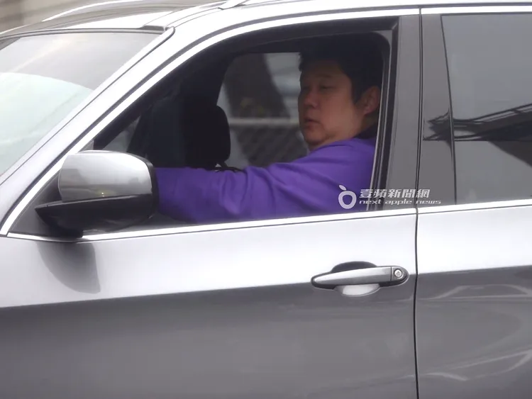 哈孝遠抵達景美的臺灣菸酒公司籃球場停車。特勤中心攝