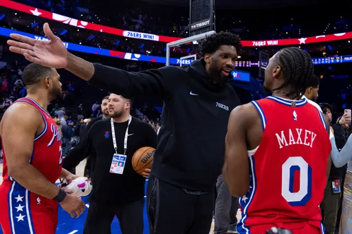 誰不在誰尷尬！差點真的變76人　少兵缺將的費城意外打敗龍頭騎士