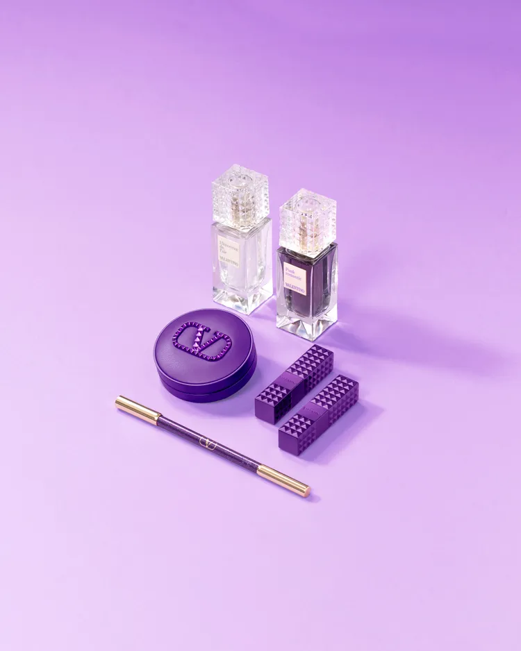 VALENTINO高訂持色防水眼線筆幻紫限定色，1300元。品牌提供