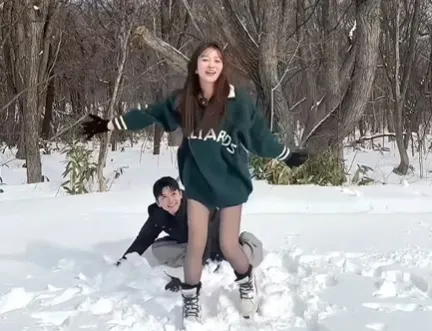 篠崎泫被疑送Toyz綠帽!冒出玩伴陪戲雪 她暴氣反擊