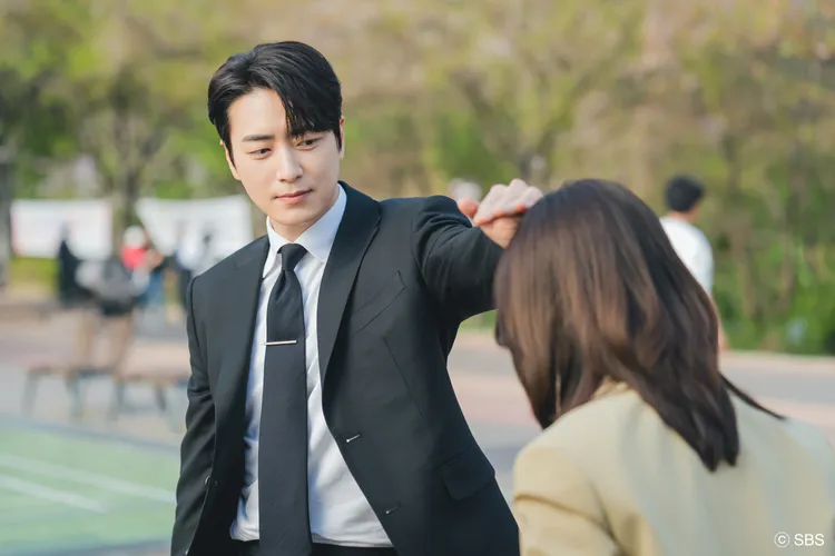 李浚赫最近在《我的完美秘書》圈了一票粉絲。Hami Video提供