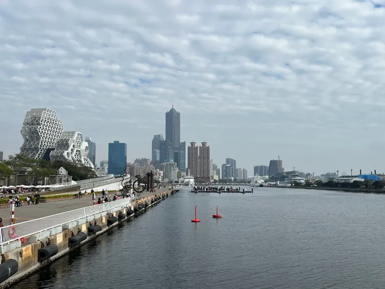 中古屋房價可能在今年出現微幅下修，購屋族可進場撿便宜。葉家銘攝
