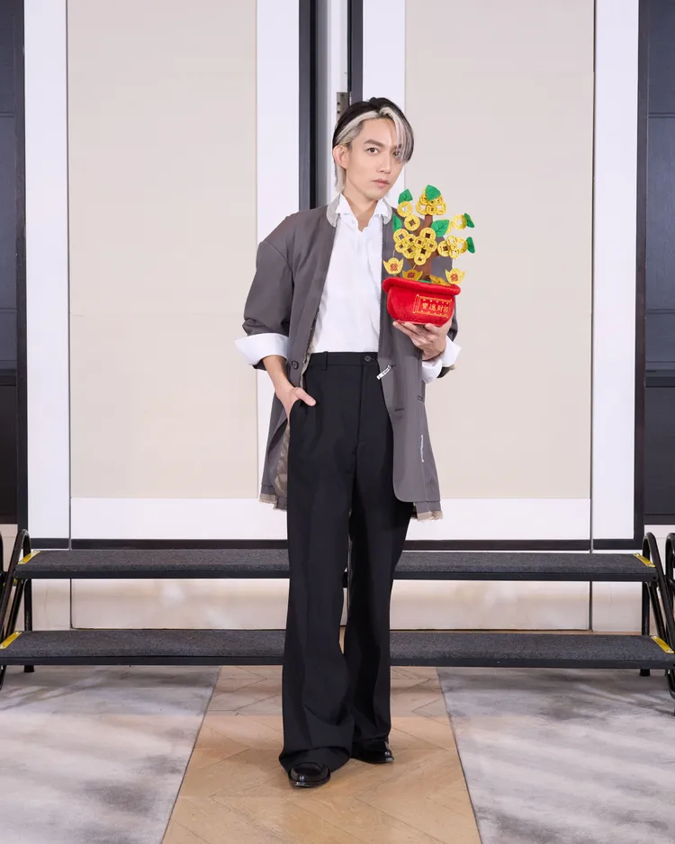 林宥嘉旺年會發紅包後，便又回去投入音樂製作。圖／華研國際提供