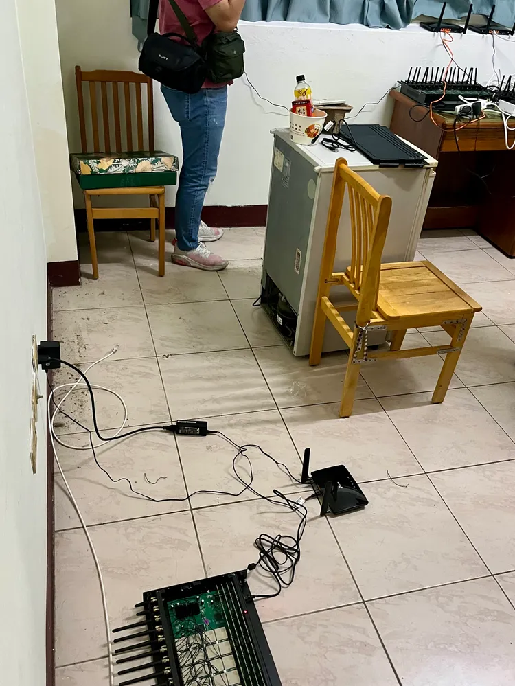 警方破獲新竹詐騙機房。警方提供