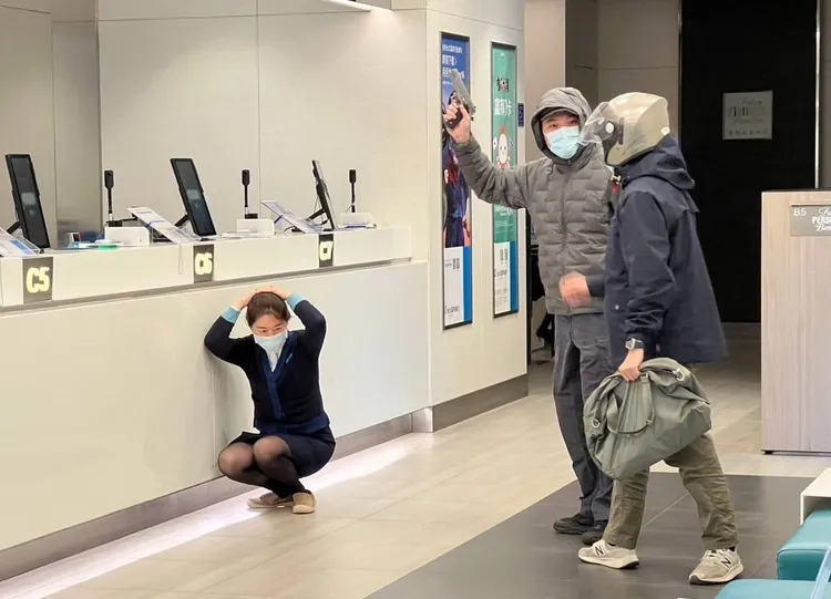 八德警分局防搶演練。八德警分局提供