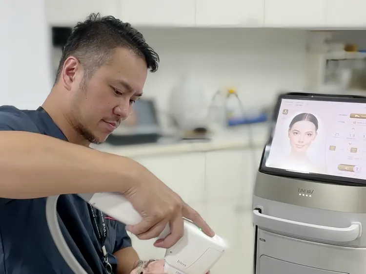  「Z音波」溫和，術後不易腫脹，可搭配多種其他療程作複合式治療，客製化專屬的變美計畫。