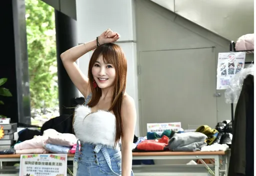 10億身家女歌手王宥忻出事了 酒測超標遭警方移送