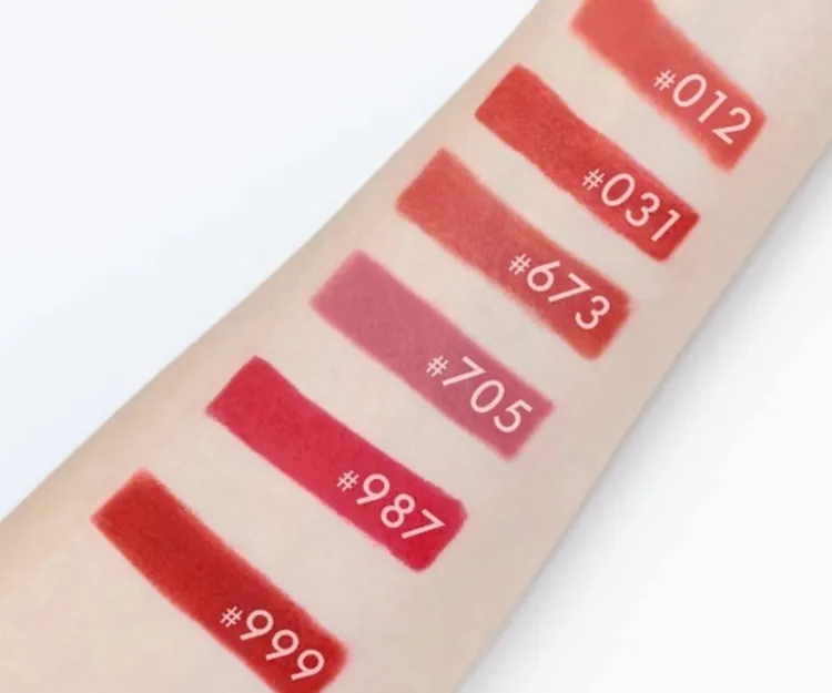 六種專為亞洲人設計的唇色，知性、甜美、艷麗任妳挑選。 