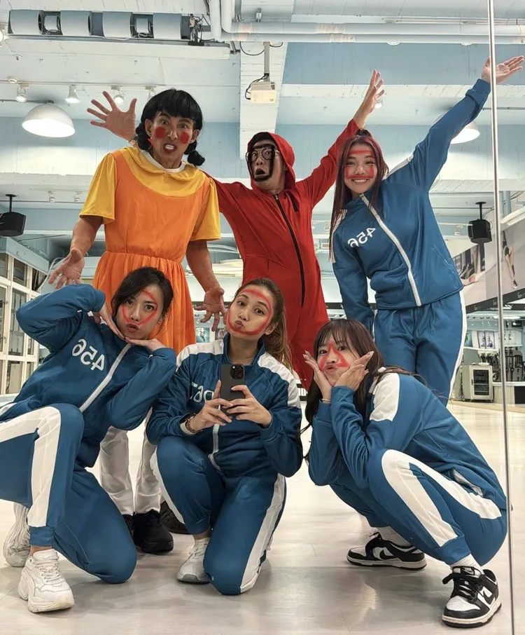 潘若迪（後排左）邀馬力歐（後排中）客串有氧運動影片。艾迪昇傳播提供