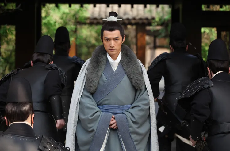 《琅琊榜》拍攝時，從冬天拍到夏天，胡歌說當時他常拍在火爐旁烤手的戲，大家都羨慕他。緯來戲劇台提供