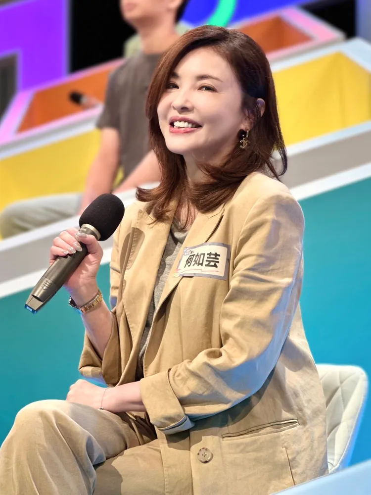 何如芸形容自己在「高壓管理」下長大。公視提供