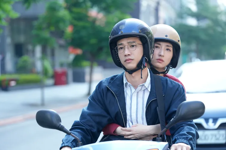 柯佳嬿、劉以豪戲裡演夫妻。Netflix提供