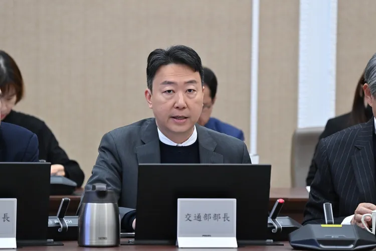 交通部長陳世凱。行政院提供