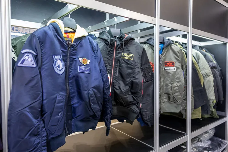 《萬代潮流時尚週》首度發售的STRICT-G×ALPHA INDUSTRIES六款飛行外套業者提供