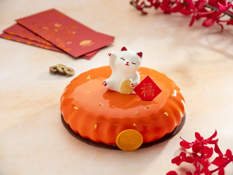 台北文華東方酒店「文華餅房」推出新春限定大蛋糕「喵財納福」。台北文華東方酒店提供