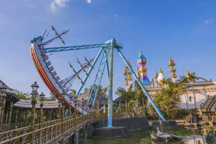 旅遊平台推出新竹六福村主題遊樂園雙人套票限量67折等春節優惠。KKday提供