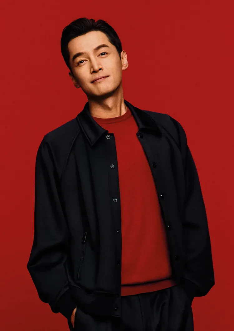 胡歌為代言的GIORGIO ARMANI演繹2025新年系列形象。品牌提供