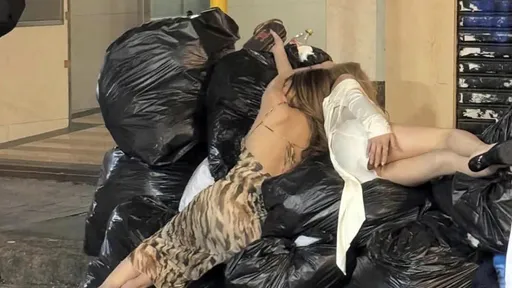 兩辣妹跨年「醉倒垃圾堆」 照片瘋傳!網揭真相超傻眼