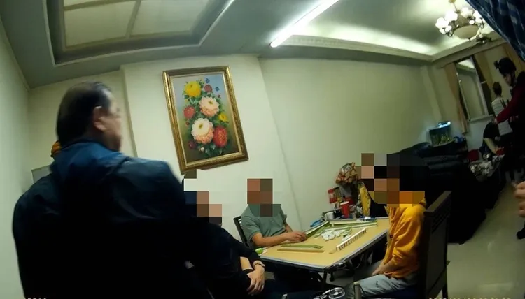 湖內分局警員涉賭遭警方查緝。翻攝畫面