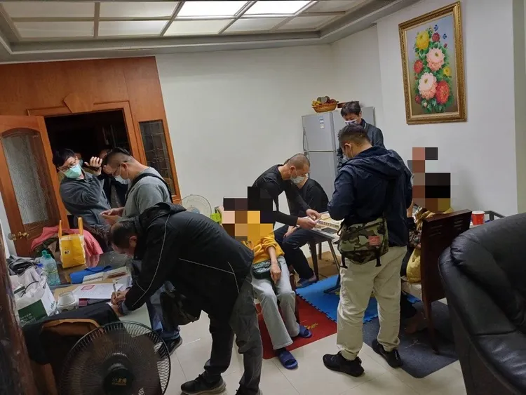 湖內分局警員涉賭遭警方查緝。翻攝畫面