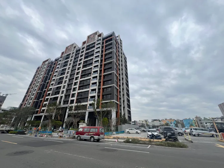 城揚不僅是東高雄推案王，同時也是美術館豪宅地段推案王。葉家銘攝