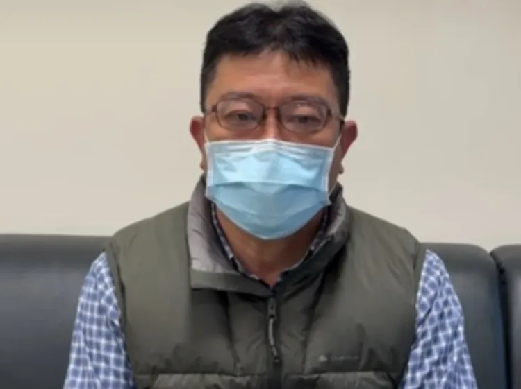 高市衛生局醫政事務科長陳建榮表示，診所此舉已違法，現正派員調查中。市府提供