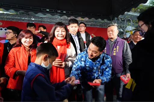蔣萬安提早發紅包!年貨大街免費接駁串連4商圈
