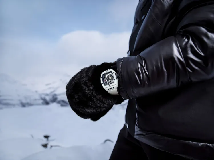 該腕錶打破了配戴陀飛輪需小心呵護、無法盡情享受戶外活動的限制。品牌提供
