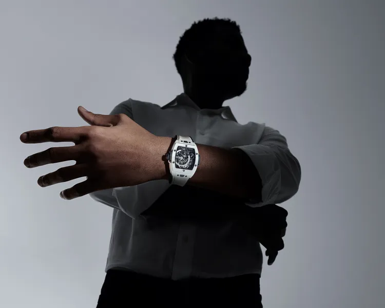 HUBLOT推出全新Spirit of Big Bang極地白陶瓷陀飛輪五日鍊腕錶。品牌提供