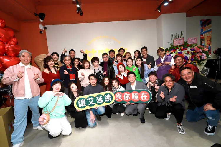 「艾叻沙LOVE LAKSA」開幕，許多藝人捧場。