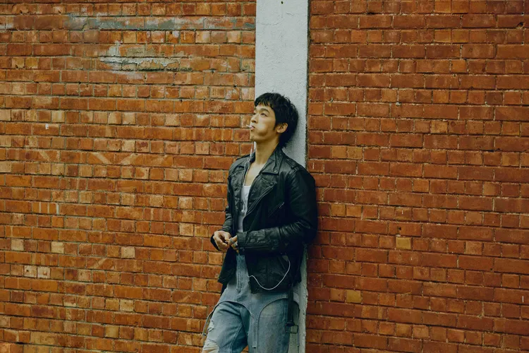 小樂睽違九年推出新專輯首部曲《好久不見》。華納音樂提供