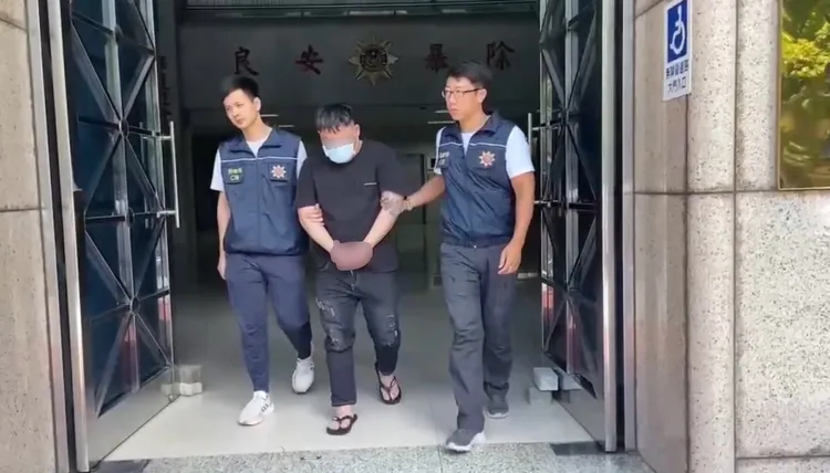 負責收穫的吳男遭依法送辦。警方提供