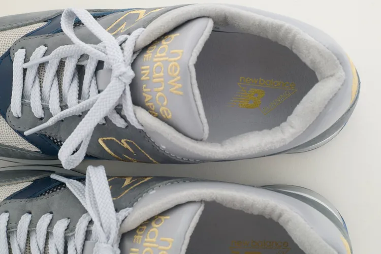 鞋墊內也暗藏細節。品牌提供