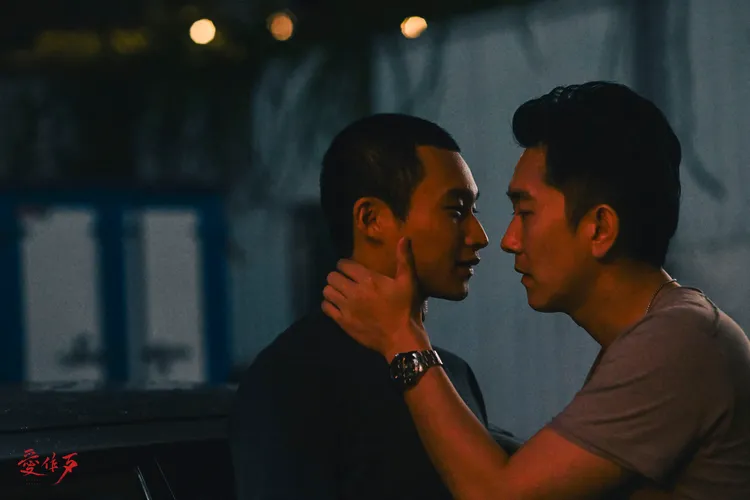 黃冠智和施名帥精彩詮釋黑幫同志情慾。公視提供
