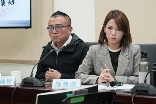 民眾黨「收謝國樑200萬」竟可開收據!律師:自爆行使偽造文書