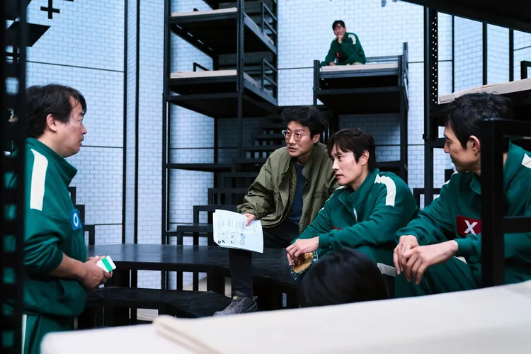 李誓環（左起）透露接到導演黃東赫，老婆還要她鄭重婉拒。Netflix提供