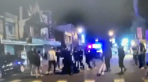 跨年後放煙火釀禍!墾丁大街上「放炮變幹架」 警逮5人送辦