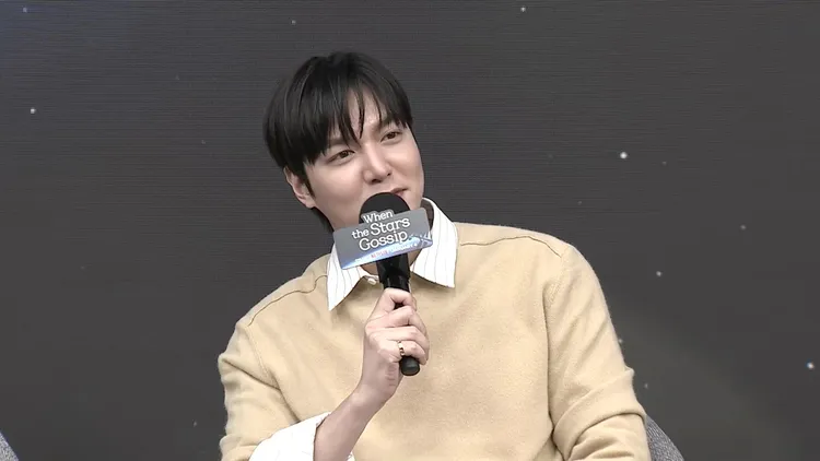 李敏鎬自爆有烏龜頸，休息時會去整骨。Netflix提供