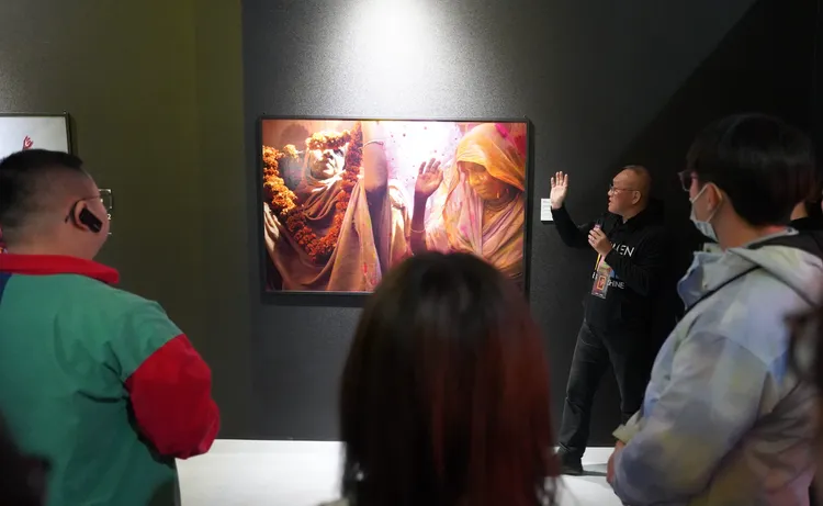 100幅展出作品分為6大主題，由國家地理攝影家捕捉到的女性故事為主軸。北市府提供