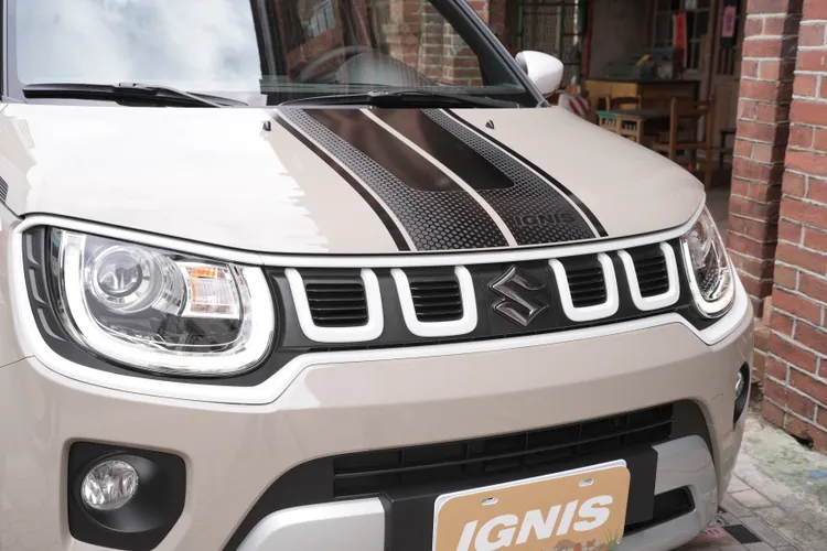 透過專屬配件，IGNIS可選搭更為吸睛的白色水箱護罩。黃天佑攝