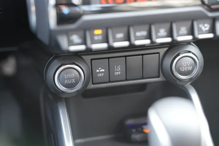 守護都會行車安全的SUZUKI Safety Support主動駕駛輔助系統，也是IGNIS的標準配備。黃天佑攝