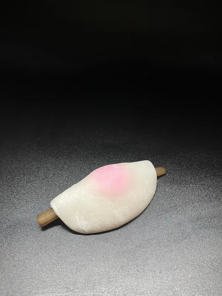 初釜茶道「花瓣餅」。業者提供