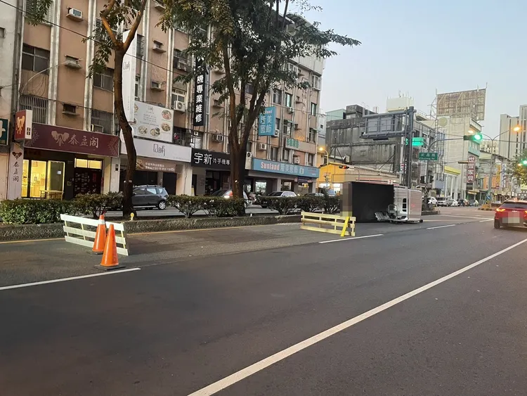 事故發生在台中市北區中清路一段近武昌路口。民眾提供